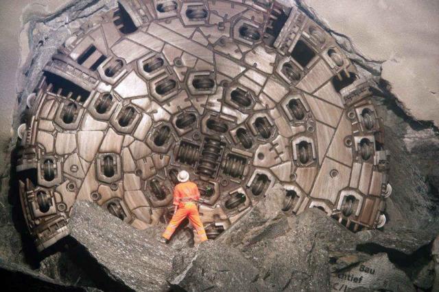 Tunnelbohrmaschine