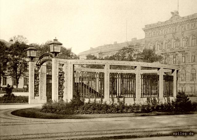 Untergrundbahnhof Kaiserhof; Eingang.