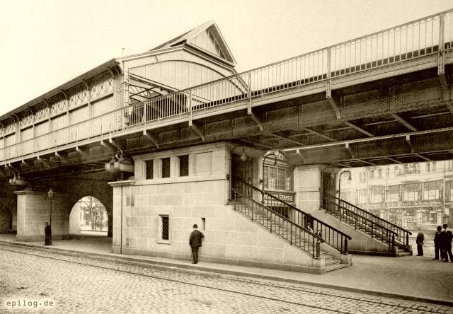 Hochbahnhof Danziger Straße.
