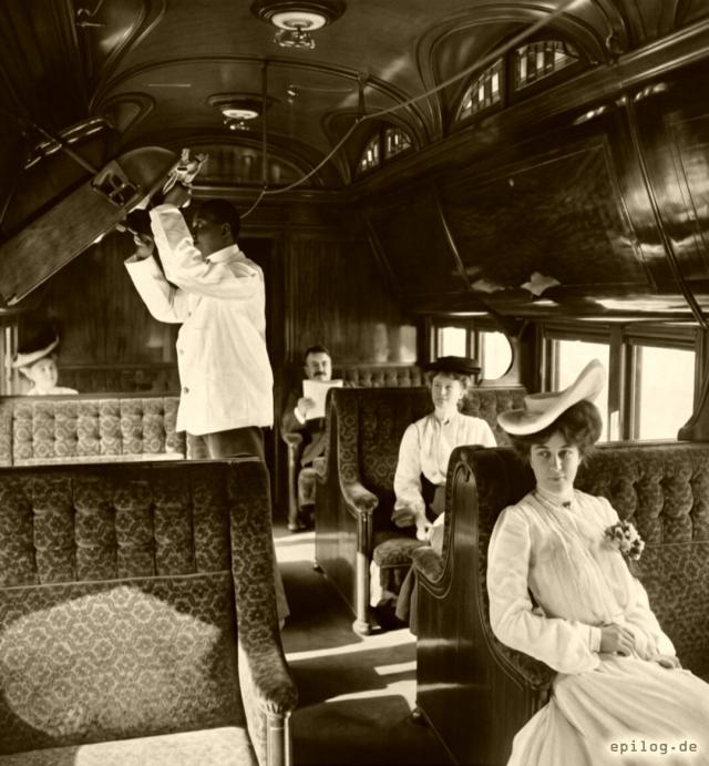 Inneres eines Pullmanwagens.