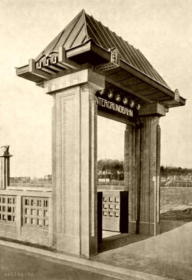Untergrundbahnhof Reichskanzlerplatz. Eingangsportal.